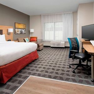 1 Bedroom Suite 1 Queen
